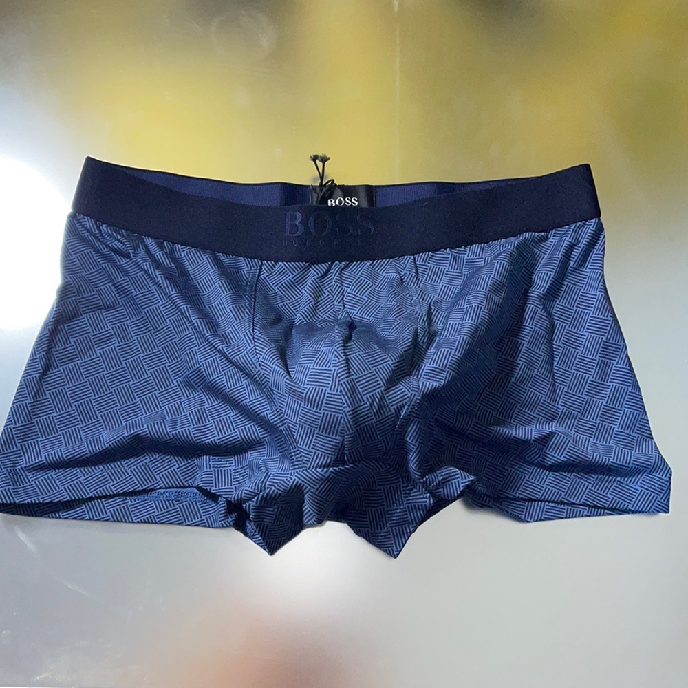 HUGO BOSS BOXER TRUNK MEN’S SZ MEDIUM NEW WITH TAGS TENCEL BODYWEAR